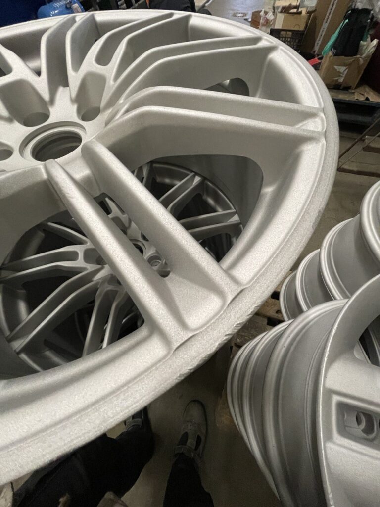 Jakie rodzaje usterek można napotkać przy regeneracji felg