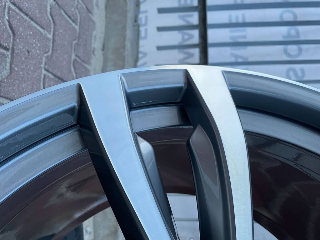 Proces malowania felg z toczeniem CNC frontów BMW X5 R20