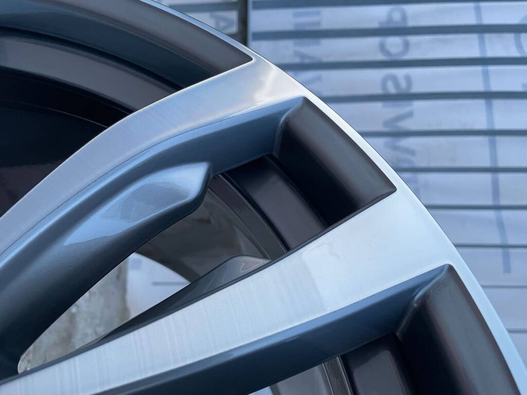 Proces malowania felg z toczeniem CNC frontów BMW X5 R20