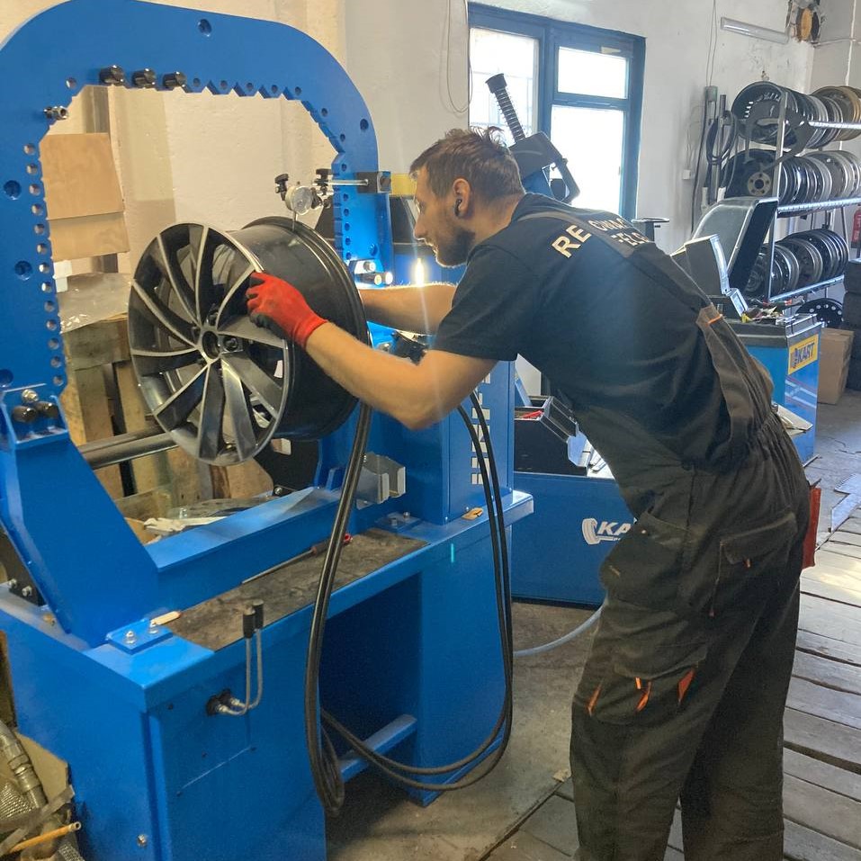 Prostowanie felg w Warszawie