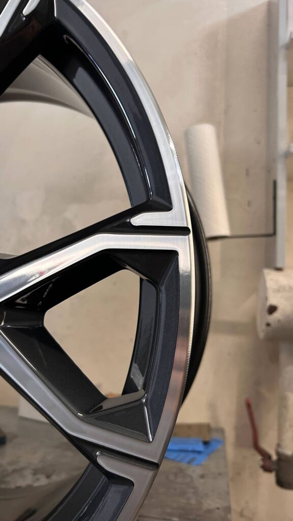 Profesjonalna renowacja felg aluminiowych BMW 741M