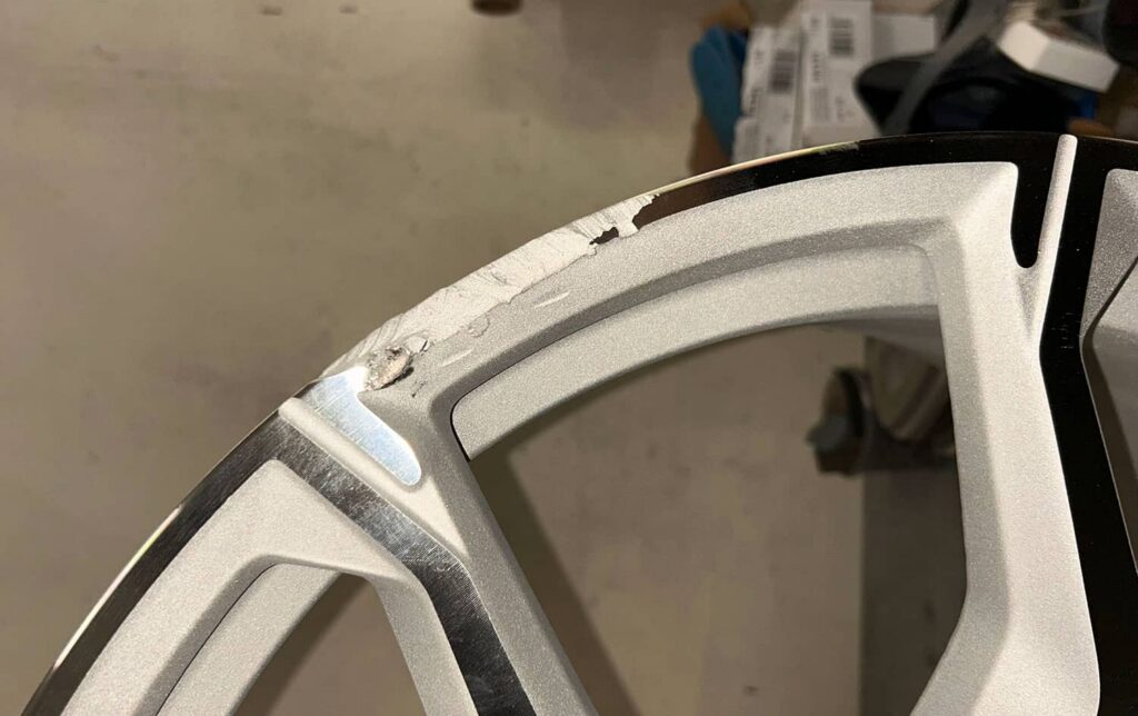 Profesjonalna renowacja felg aluminiowych BMW 741M