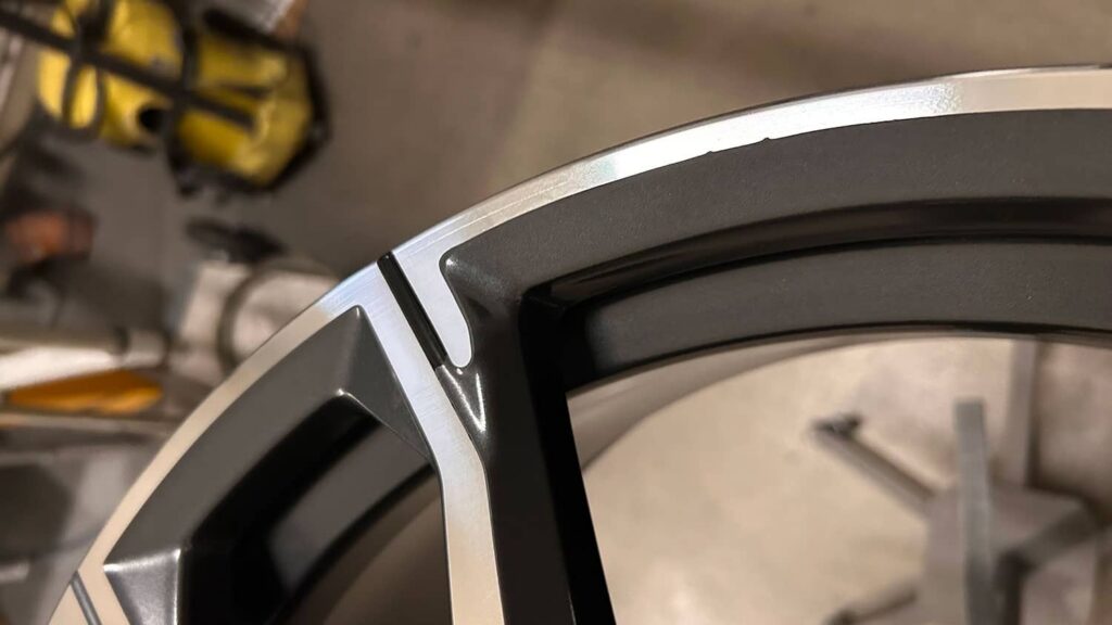 Profesjonalna renowacja felg aluminiowych BMW 741M