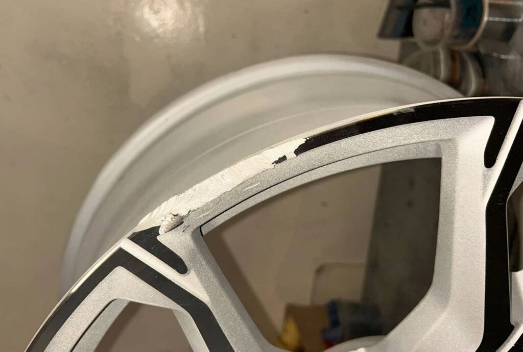 Profesjonalna renowacja felg aluminiowych BMW 741M