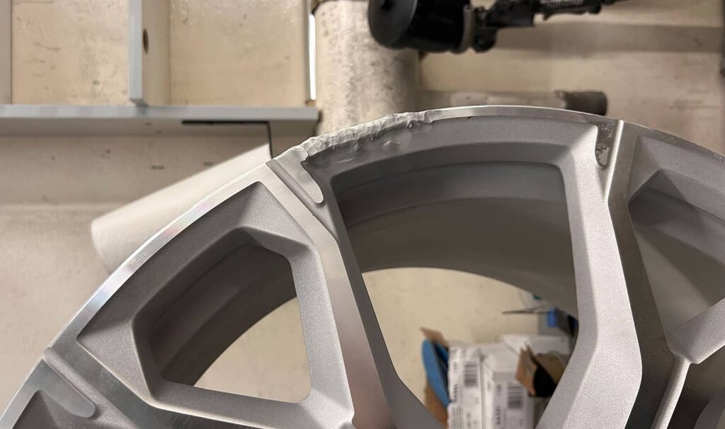 Profesjonalna renowacja felg aluminiowych BMW 741M