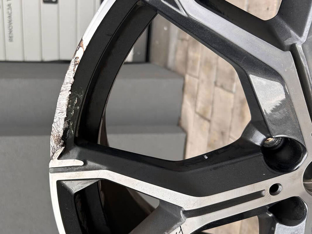 Profesjonalna renowacja felg aluminiowych BMW 741M