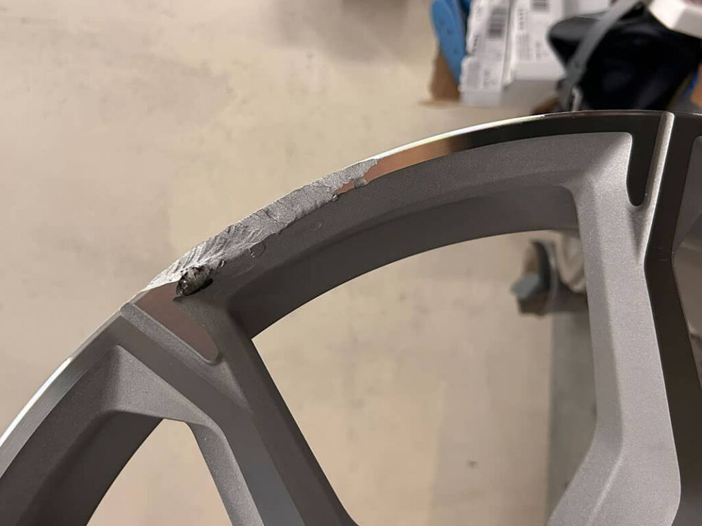 Profesjonalna renowacja felg aluminiowych BMW 741M