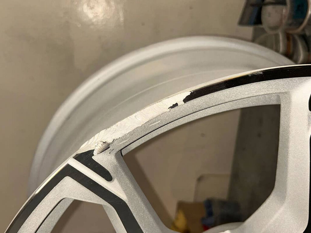 Profesjonalna renowacja felg aluminiowych BMW 741M