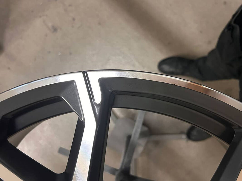 Profesjonalna renowacja felg aluminiowych BMW 741M