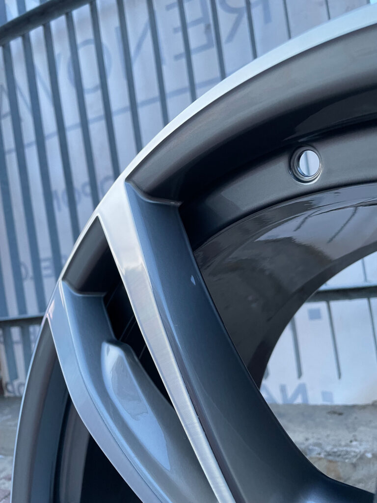 Proces malowania felg z toczeniem CNC frontów BMW X5 R20