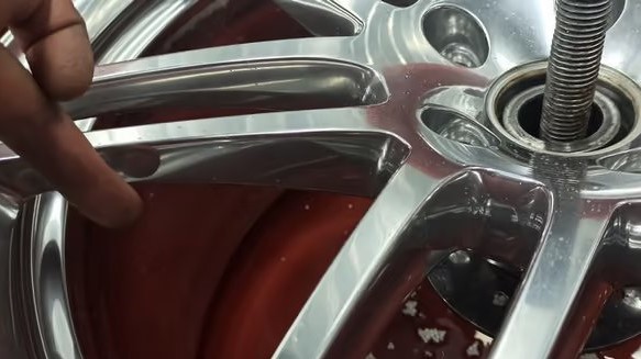 Polerowanie felg w Warszawie