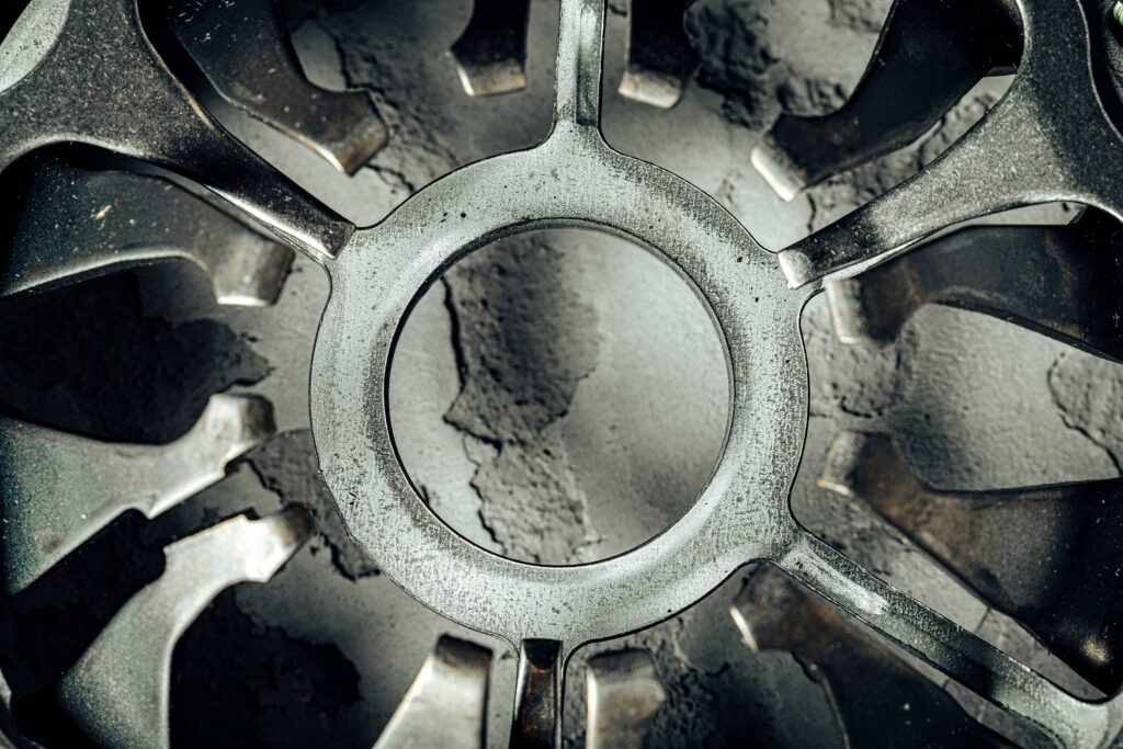 Usuwanie korozji z felg