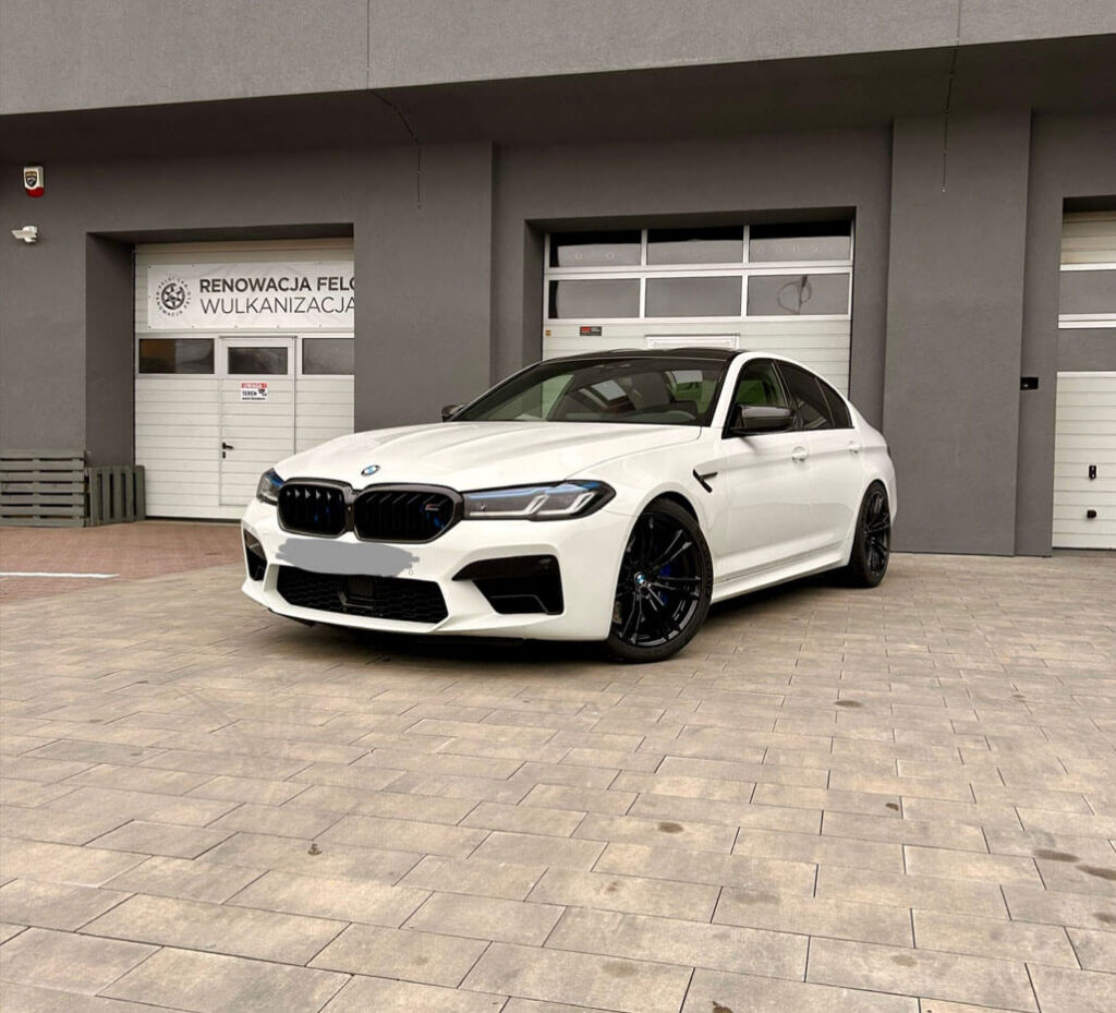 BMW-Seria-5-(G30)-Felgi-R20-Czarny-połysk