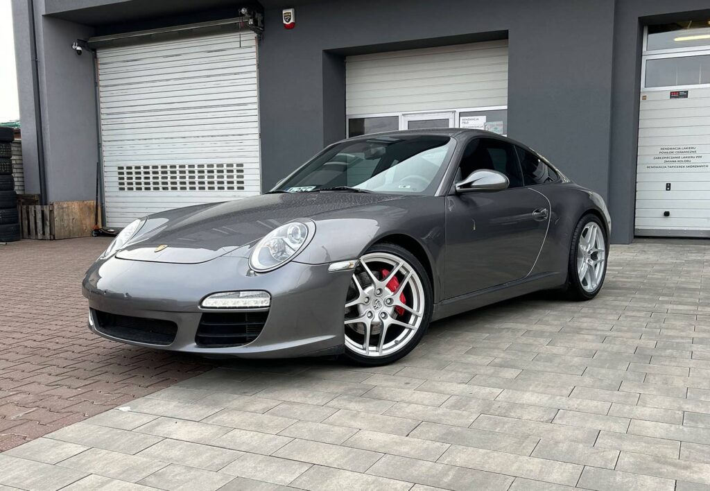 Porsche_911_(997)_fegli_R18_kolor_L8Z8