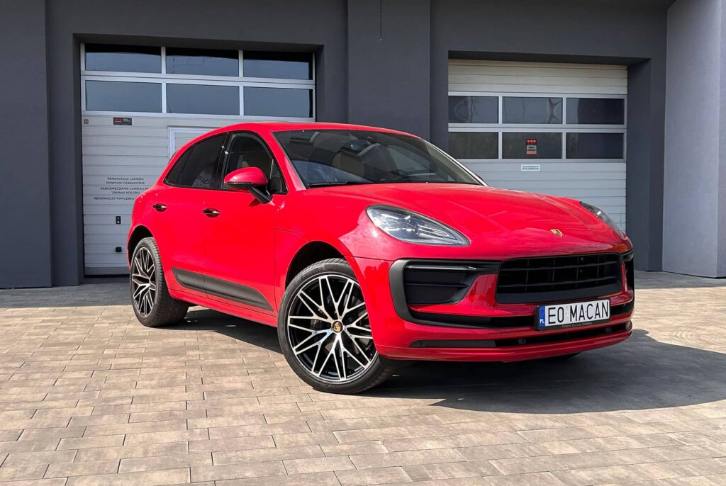 Porsche_Macan_felgi_R20_Czarny_kolor_+_CNC