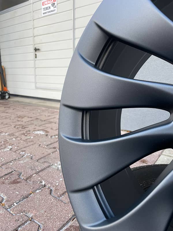 Regeneracja felg Tesla